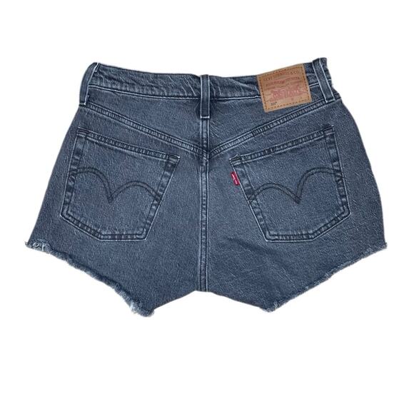 Levi’s 501 Original Short in Cabo Rise Frayed Raw Cut Hem Women’s Sz 26 - Picture 4 of 8